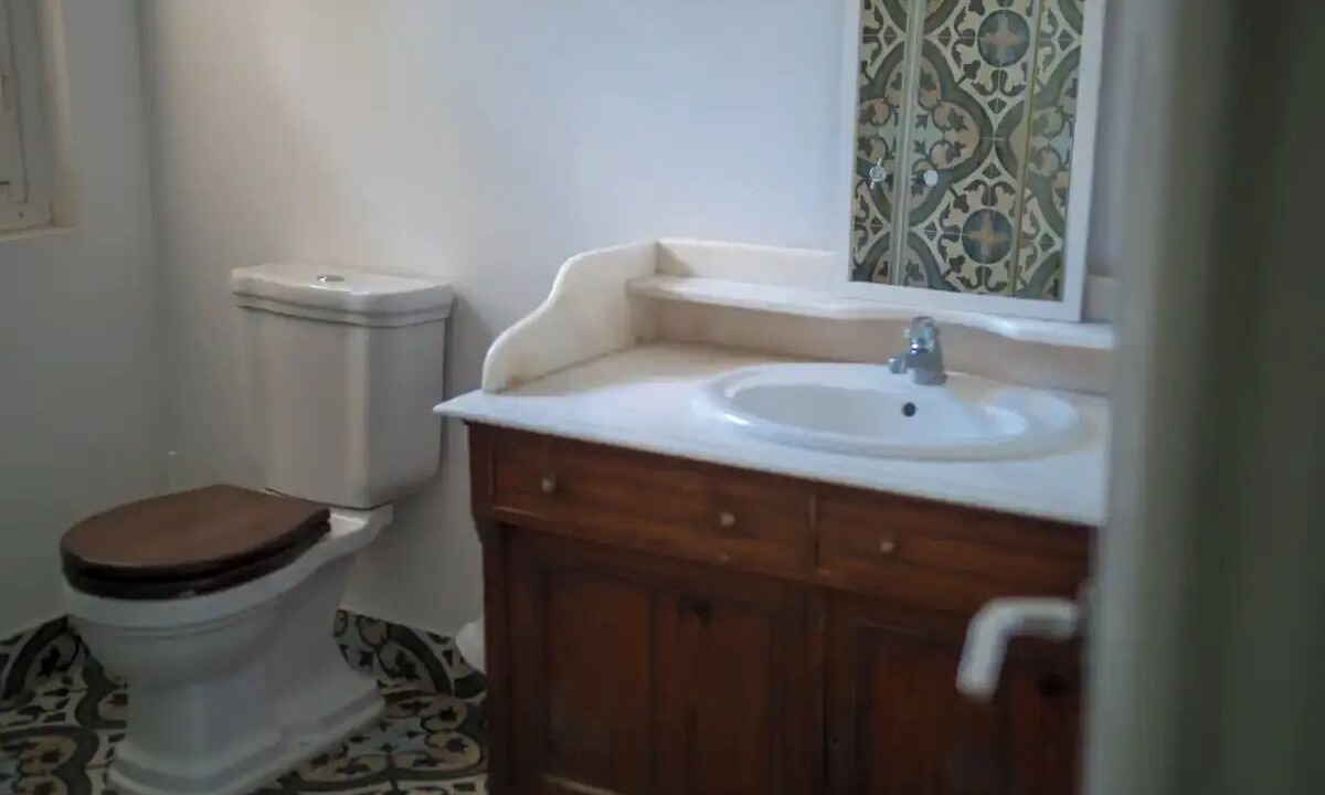 Photo of Bathroom in Kirinthos