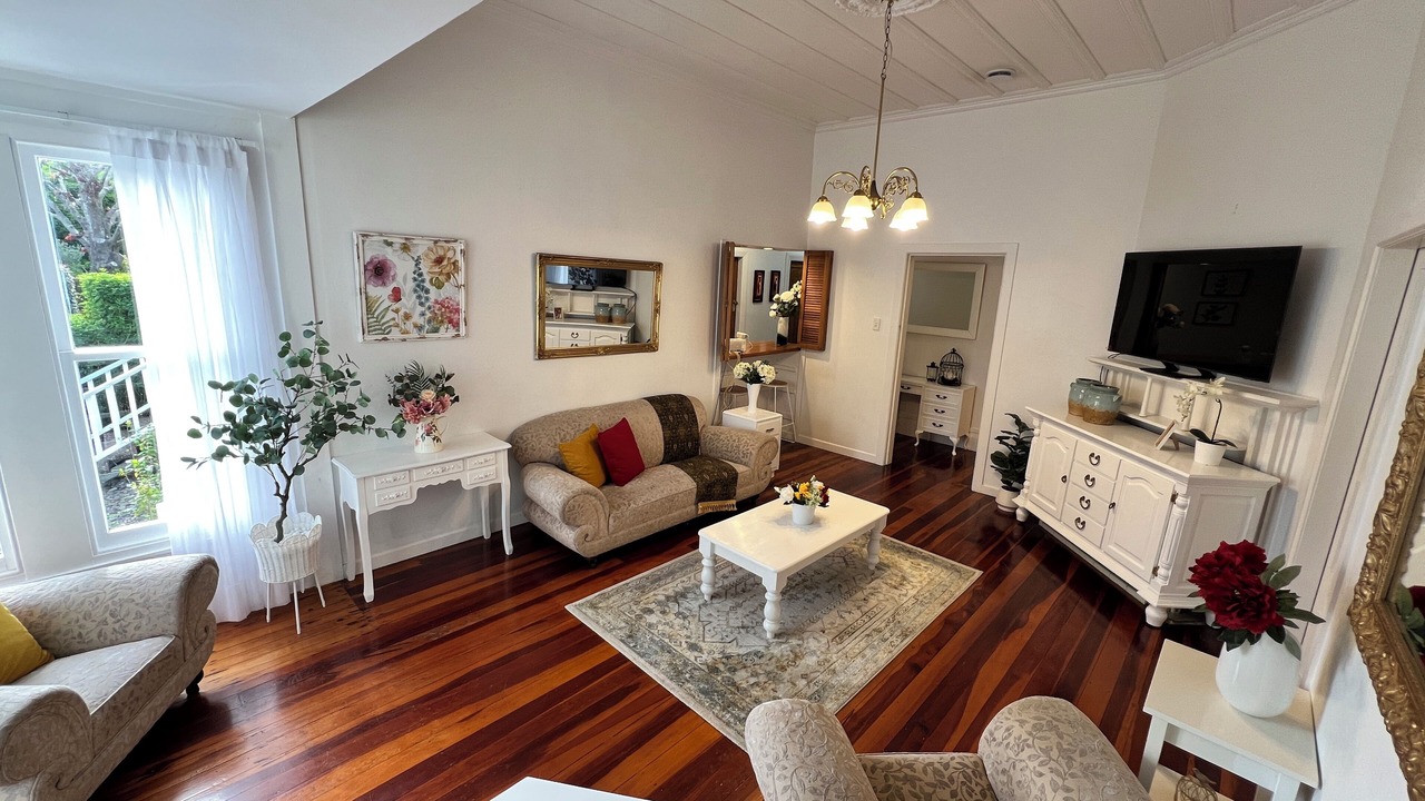 Photo of Livingroom in Epsom