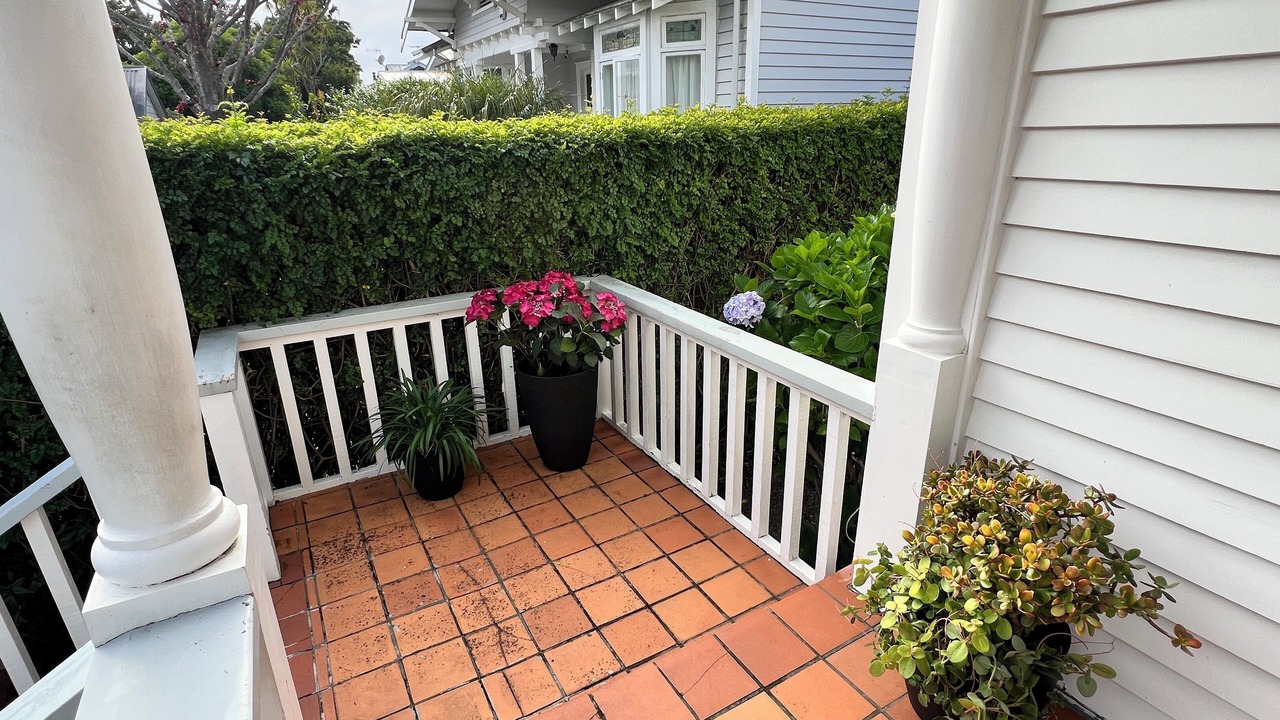 Photo of Outdoor in Epsom