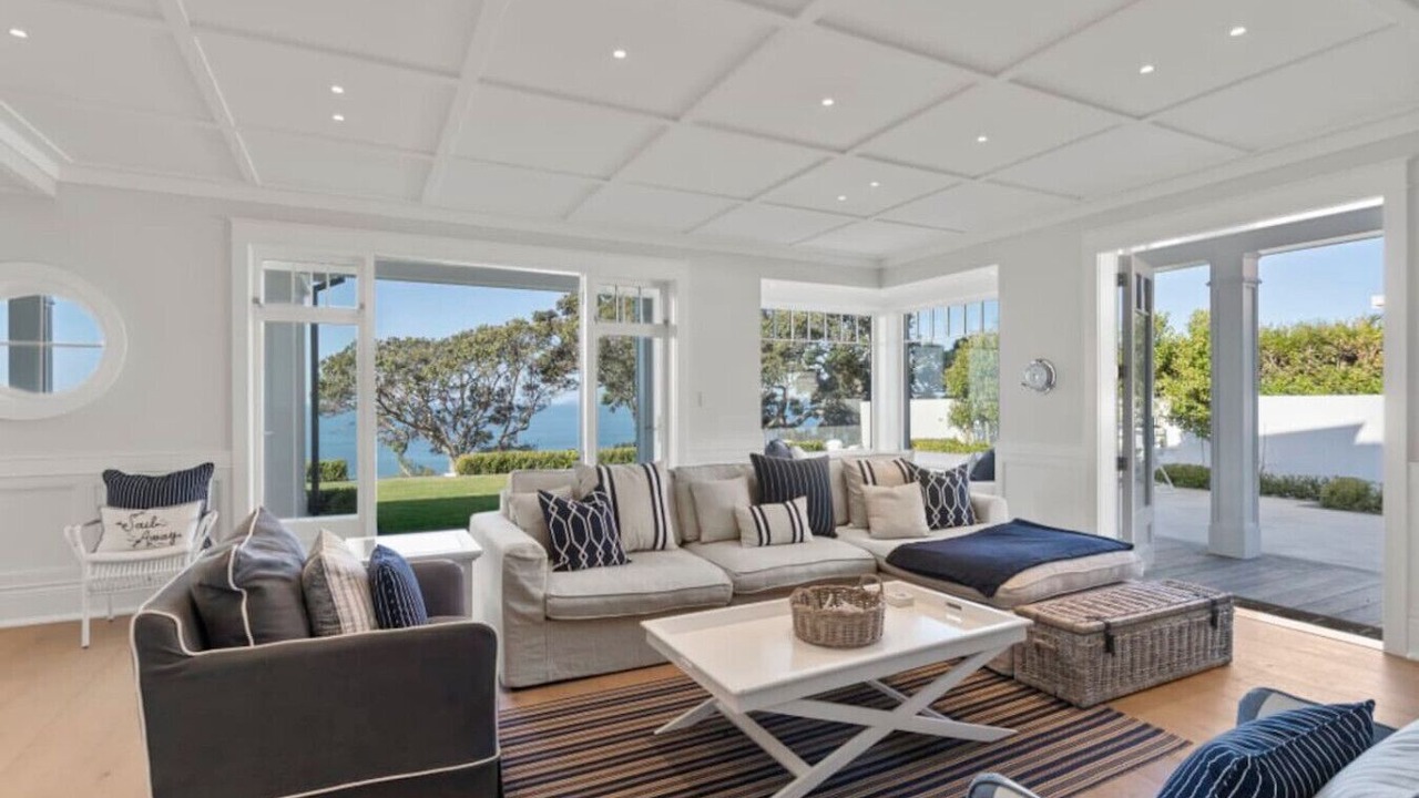 Photo of Livingroom in Mairangi Bay
