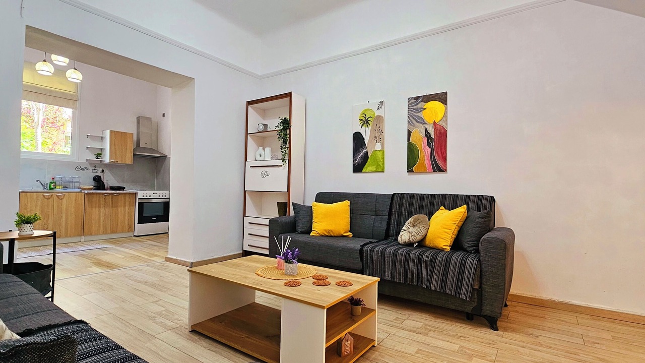 Photo of Livingroom in Petroupoli