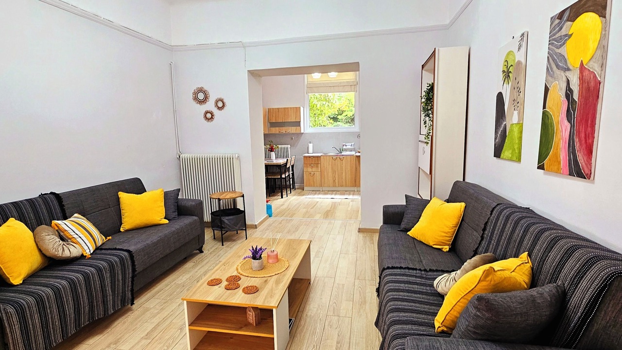 Photo of Livingroom in Petroupoli