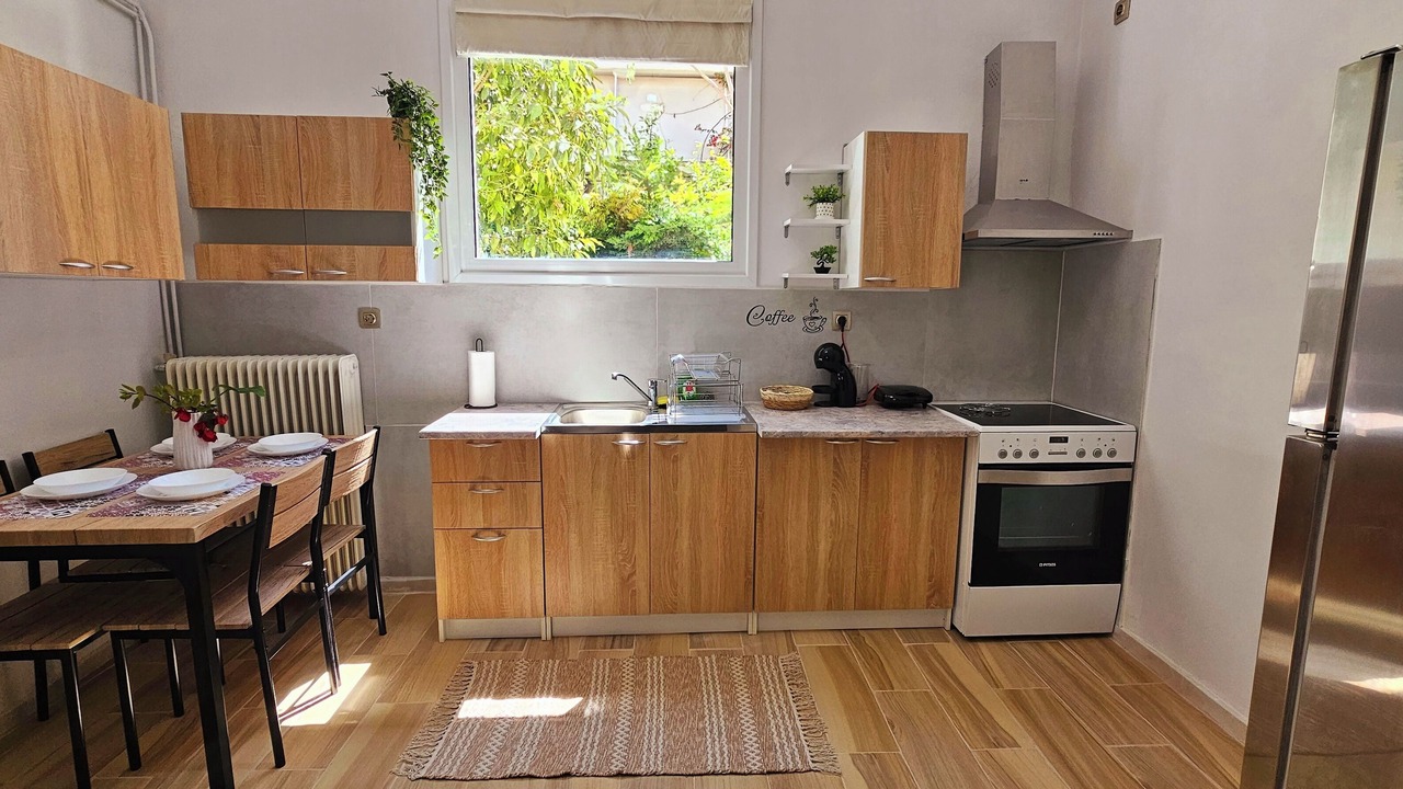 Photo of Kitchen in Petroupoli