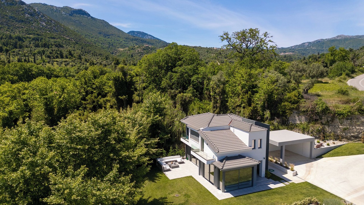 Photo of Outdoor in Sipiada