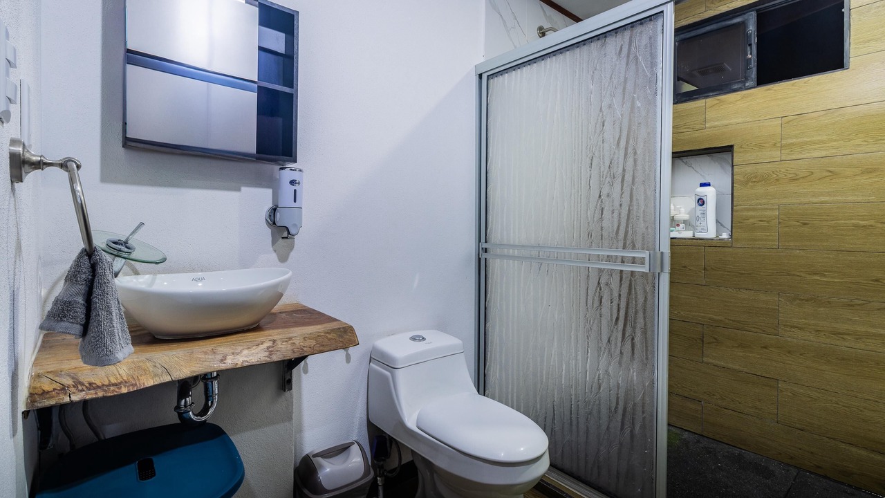 Photo of Bathroom in Fraijanes