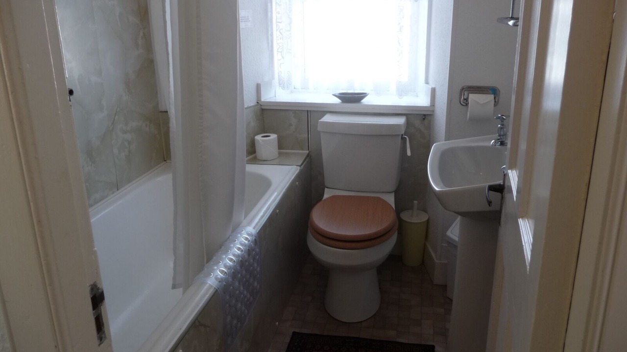 Photo of Bathroom in Tobermory