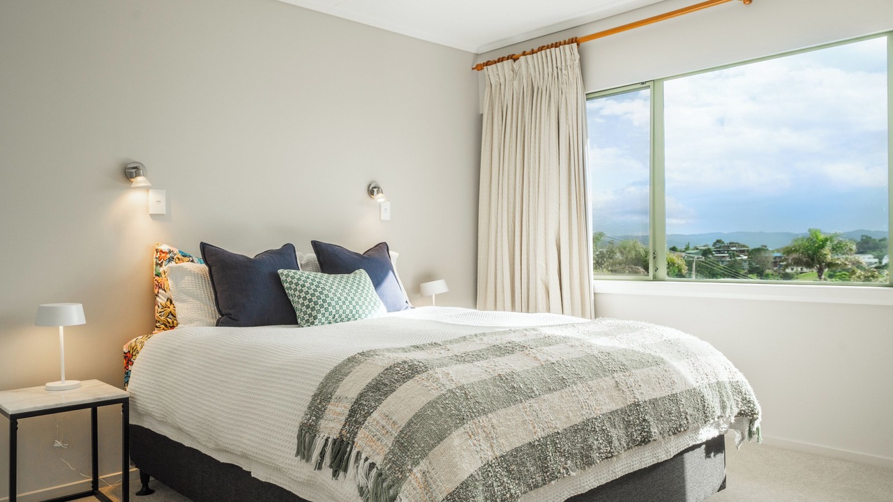 Photo of Bedroom in Russell
