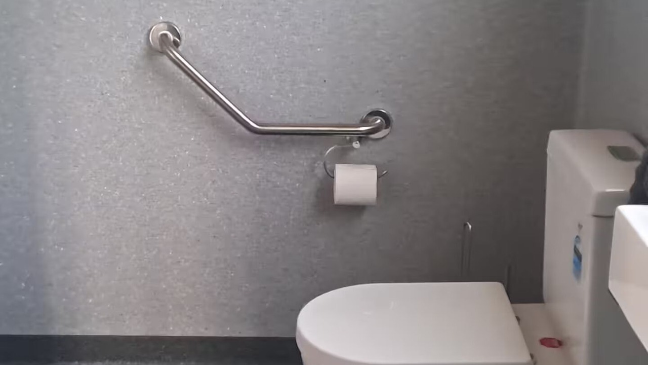 Photo of Bathroom in Meander