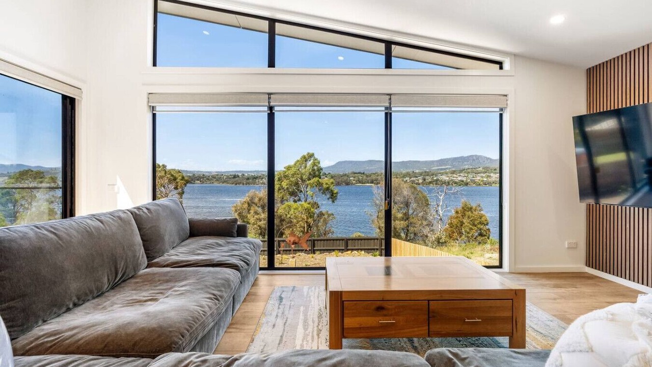 Photo of Livingroom in Austins Ferry