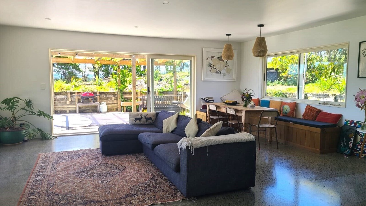 Photo of Livingroom in Parua Bay