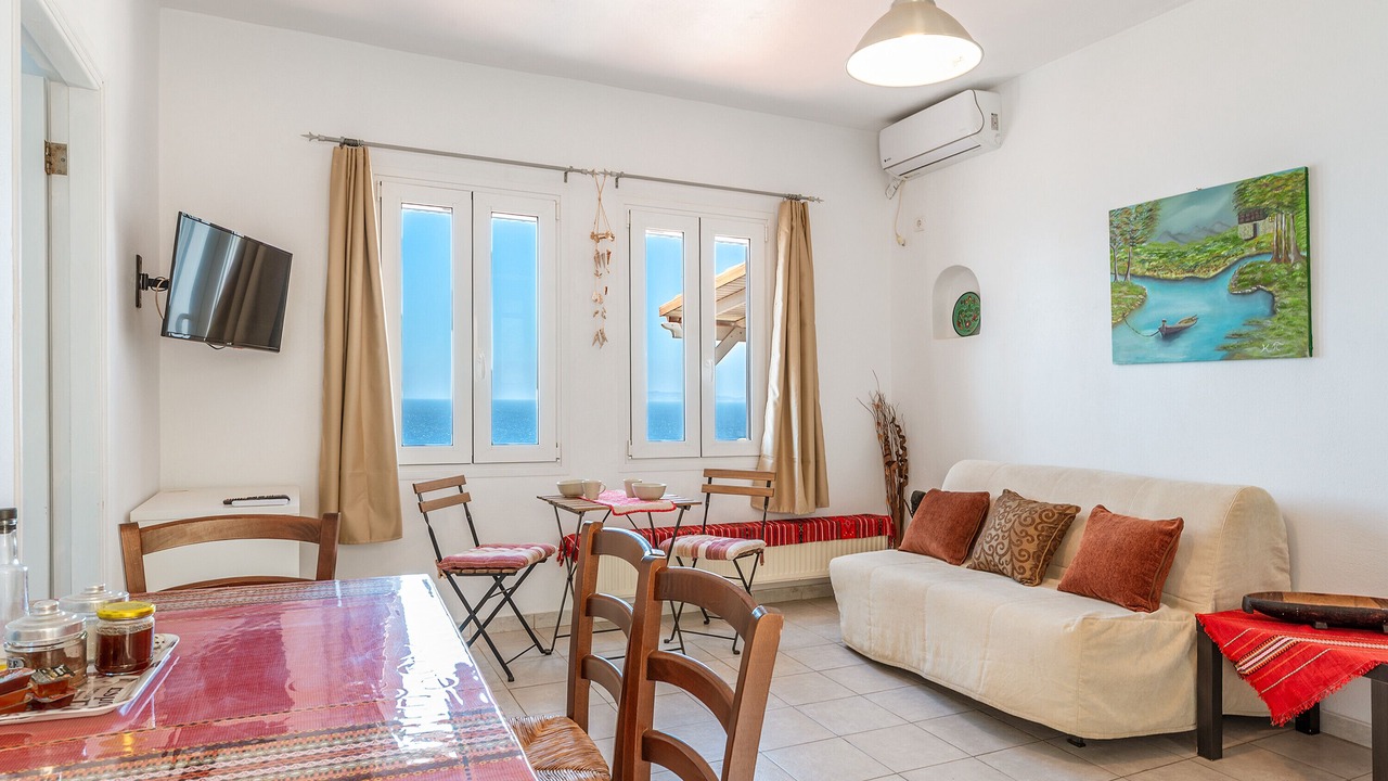 Photo of Livingroom in Andros