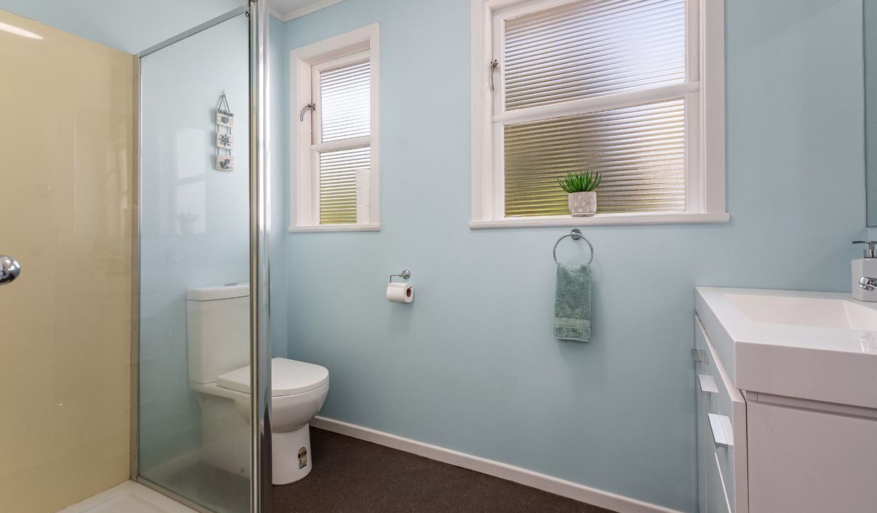 Photo of Bathroom in Waikanae
