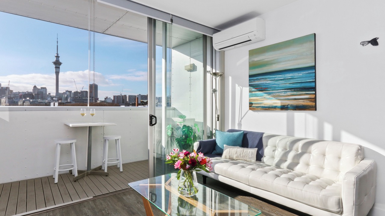 Photo of Livingroom in Auckland Central Business District