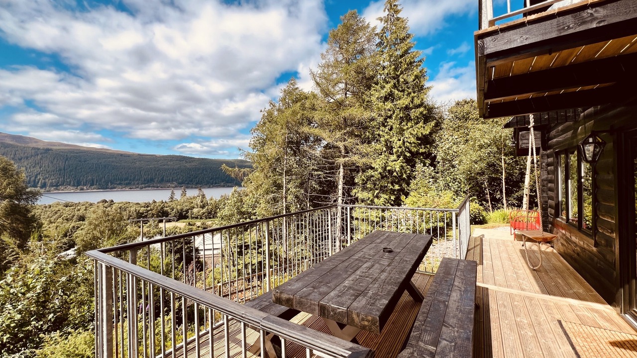 Photo of Outdoor in Foyers