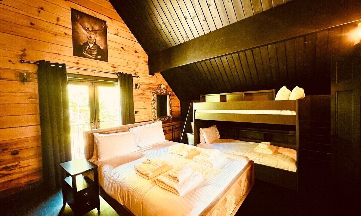 Photo of Bedroom in Foyers
