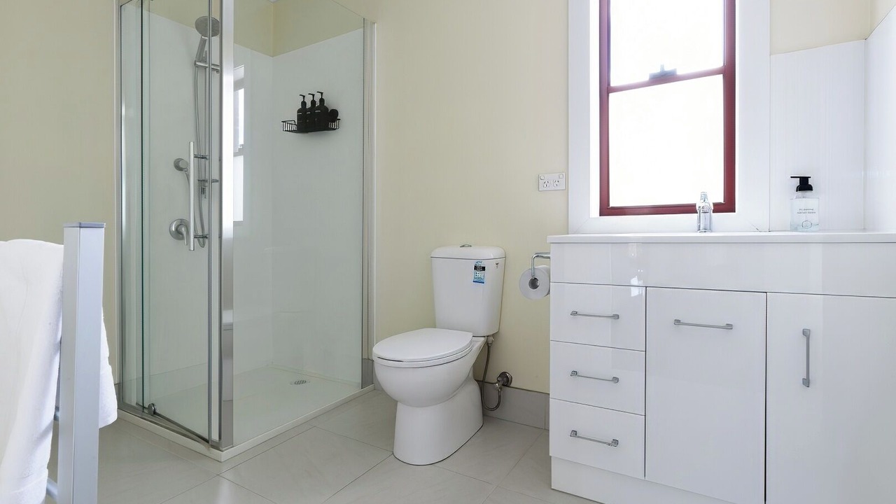 Photo of Bathroom in Newstead