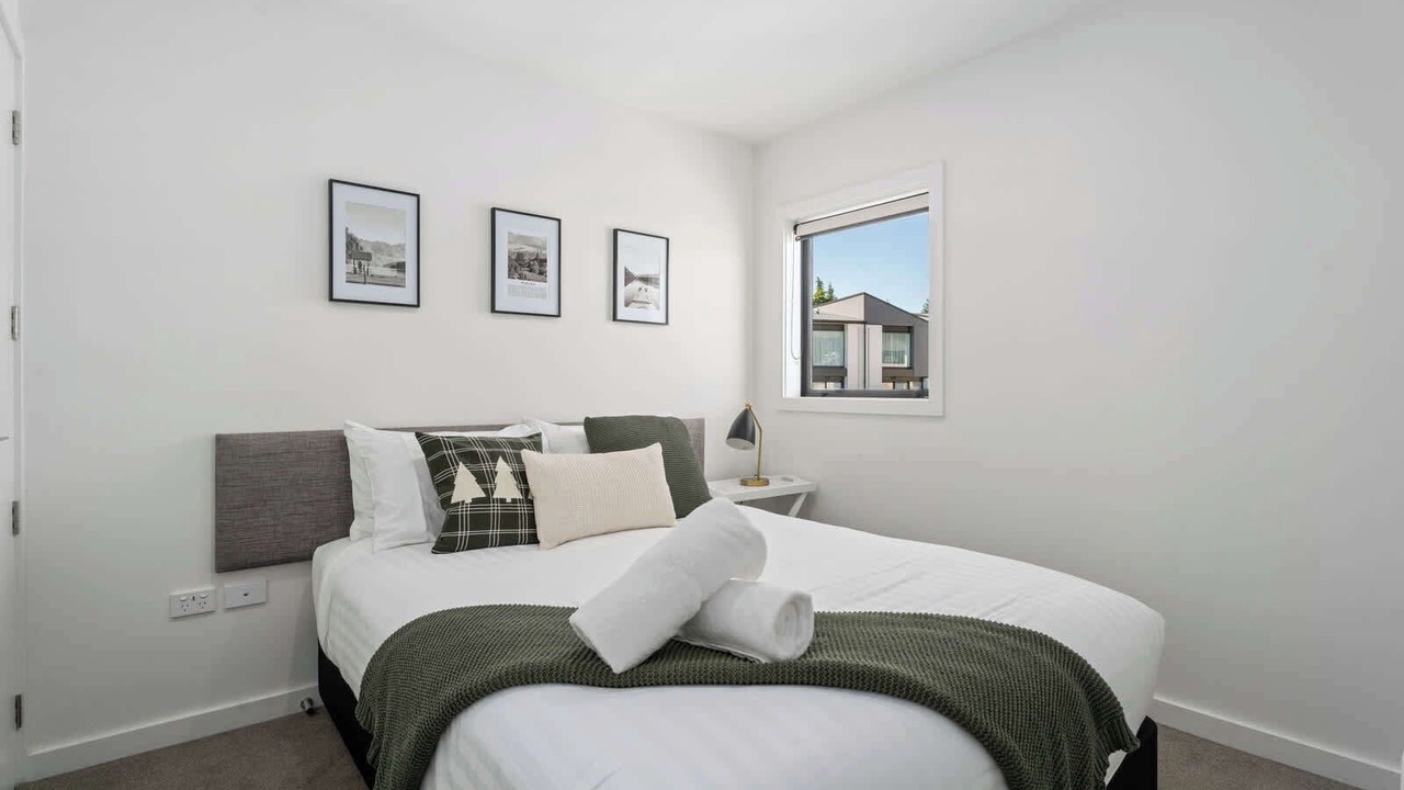 Photo of Bedroom in Albert Town