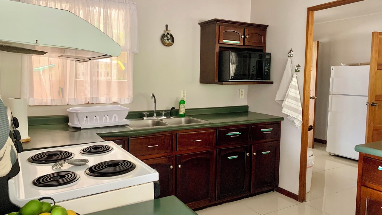 Photo of Kitchen in Roble