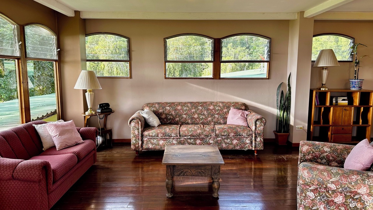 Photo of Livingroom in Roble