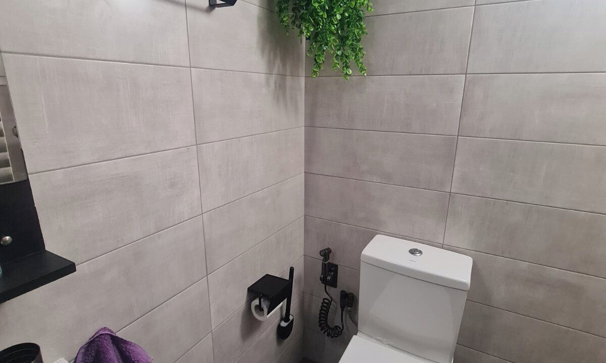 Photo of Bathroom in Neos Kosmos