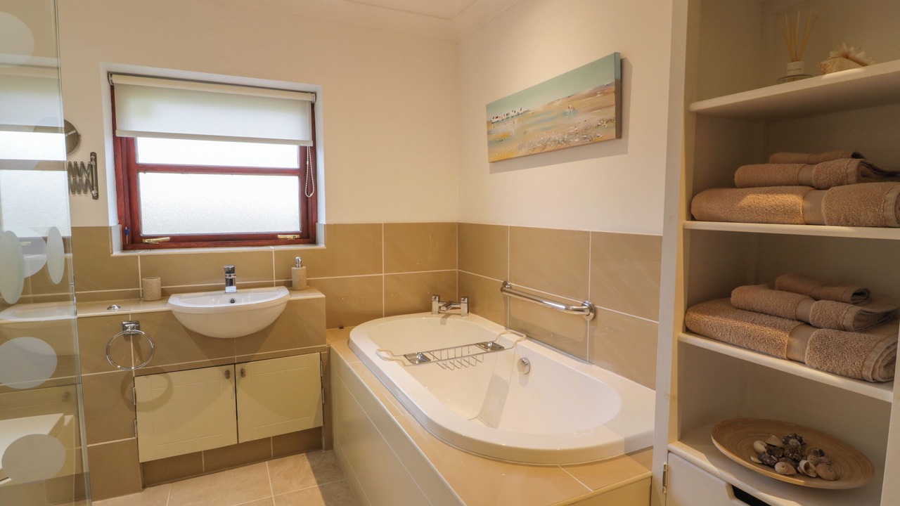Photo of Bathroom in Stair