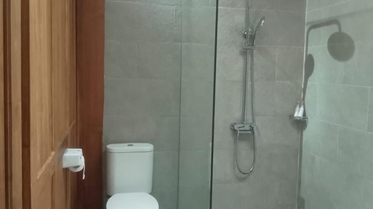 Photo of Bathroom in Sambirenteng