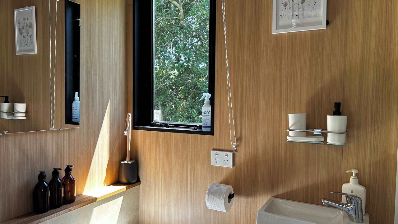 Photo of Bathroom in Tataraimaka