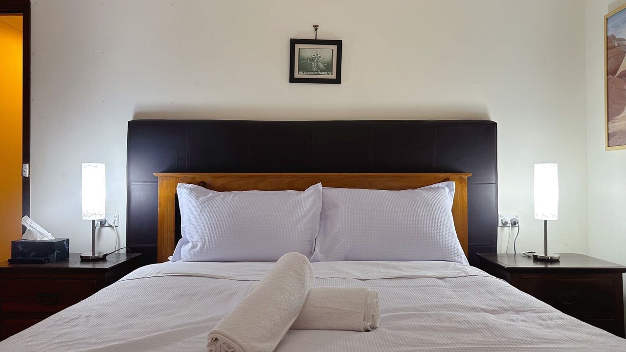 Photo of Bedroom in Seven Mile Beach