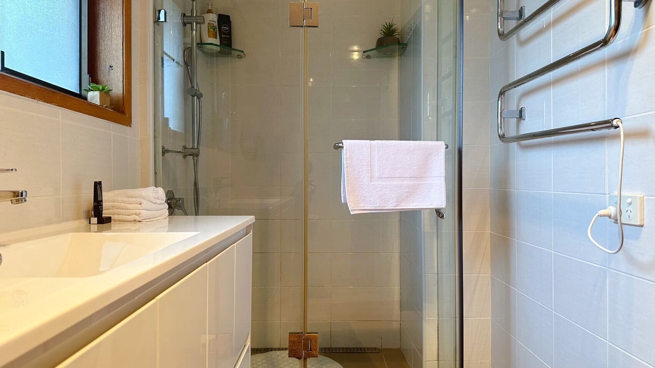 Photo of Bathroom in Seven Mile Beach