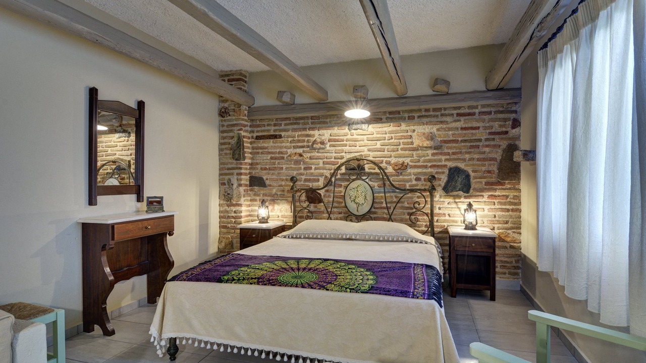 Photo of Bedroom in Kioni