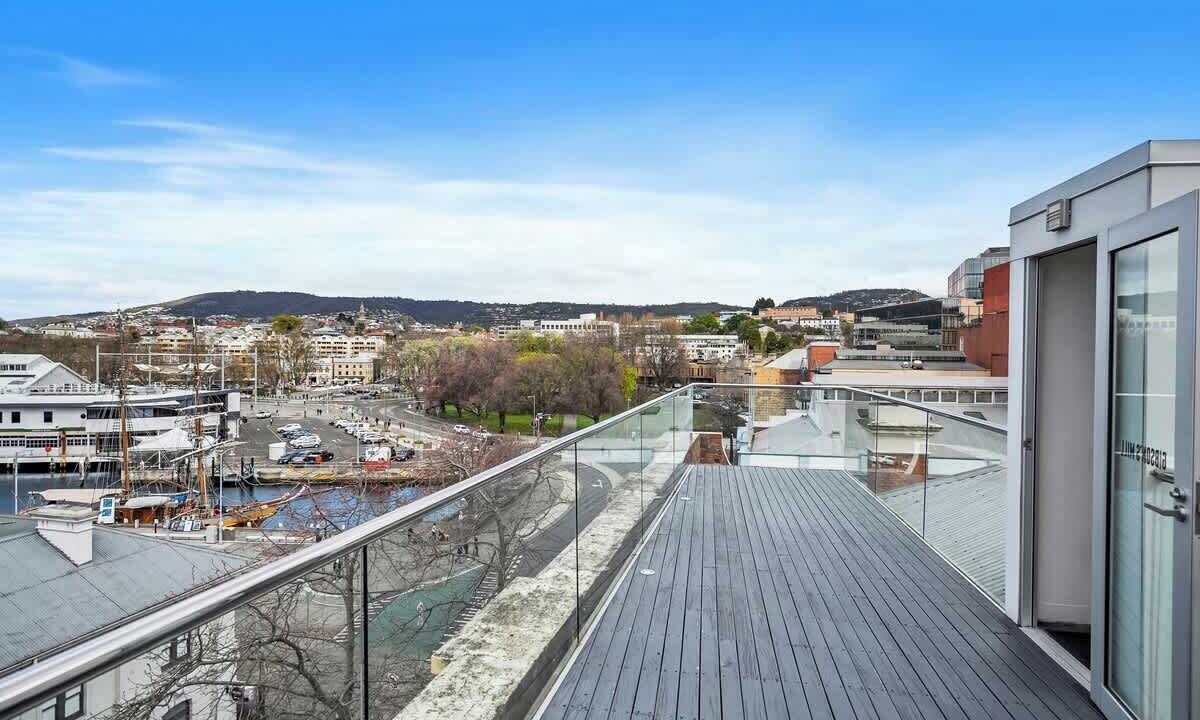 Photo of Patio Balcony in Sullivan's Cove