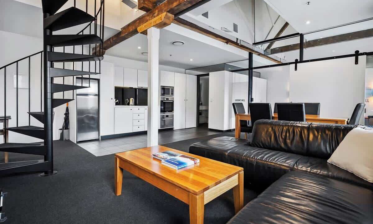Photo of Livingroom in Sullivan's Cove