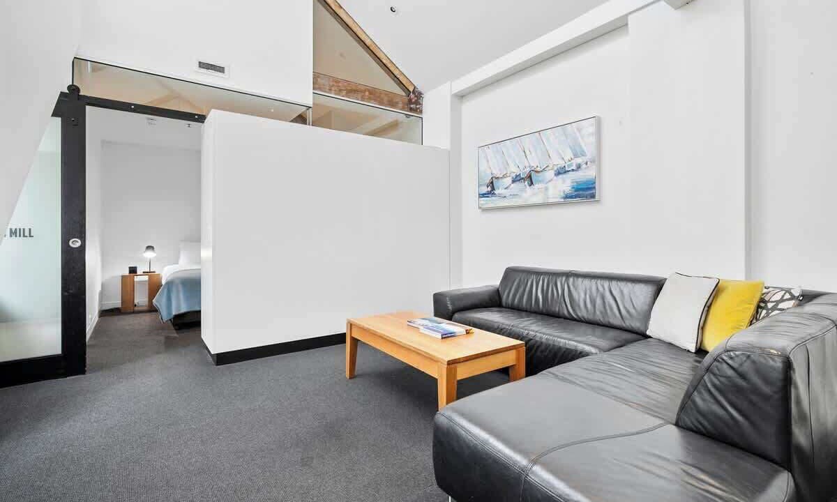 Photo of Livingroom in Sullivan's Cove