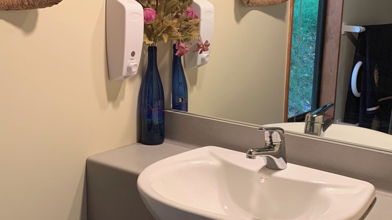 Photo of Bathroom in Russell