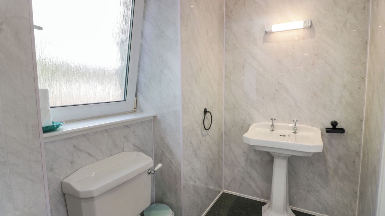 Photo of Bathroom in Thornhill