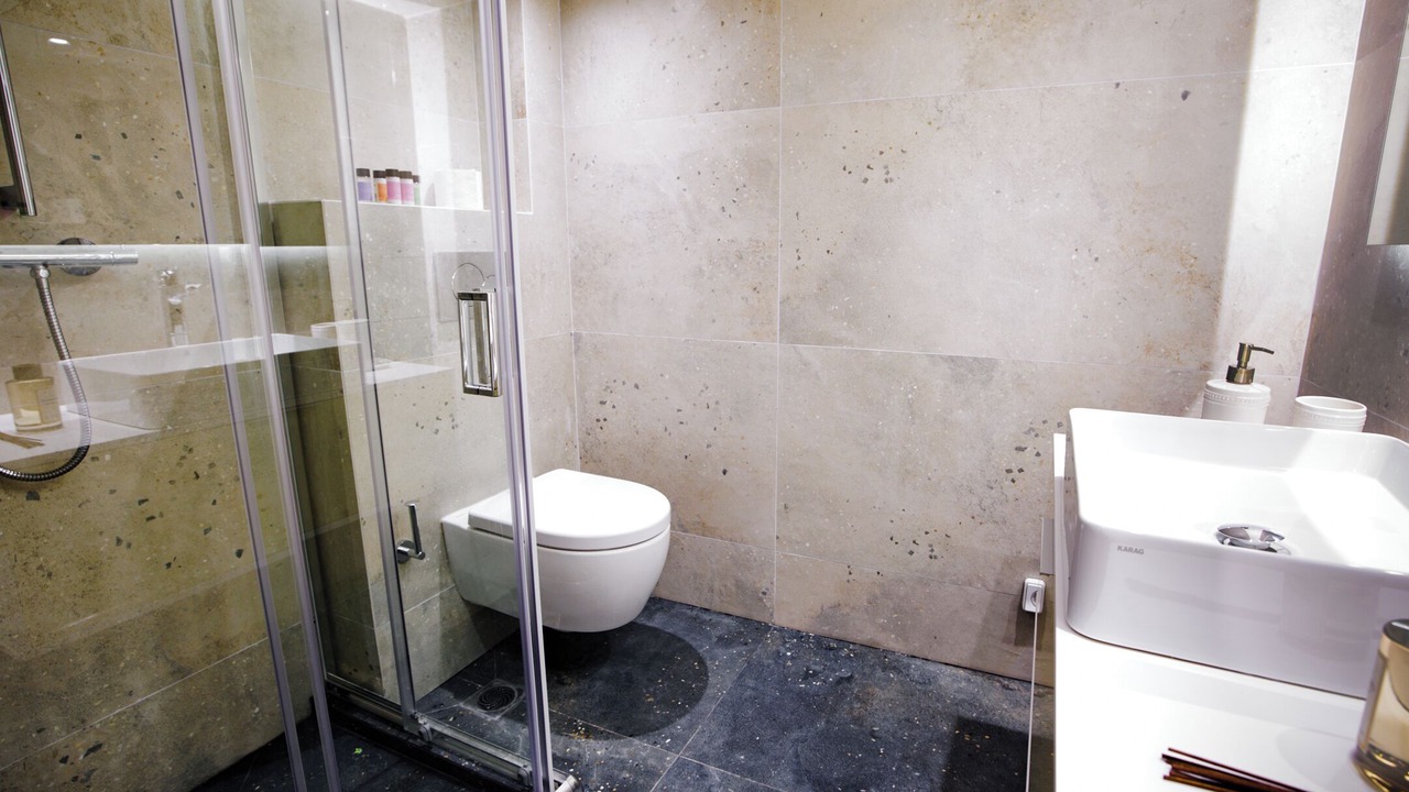 Photo of Bathroom in Kerameikos