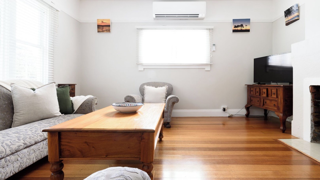 Photo of Livingroom in West Launceston