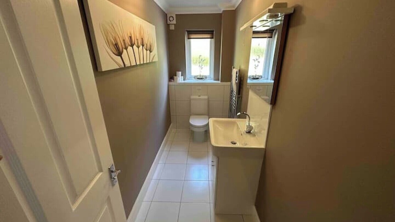 Photo of Bathroom in Farr