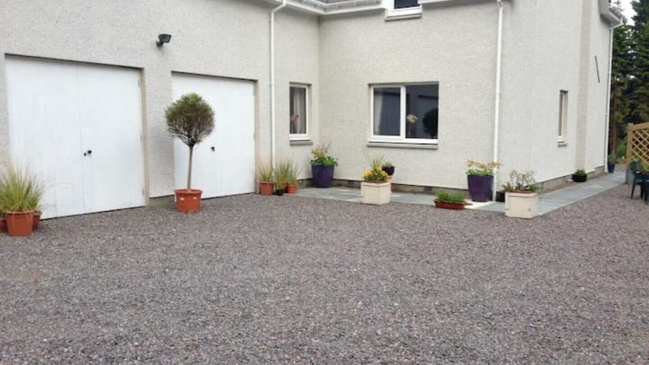 Photo of Outdoor in Farr