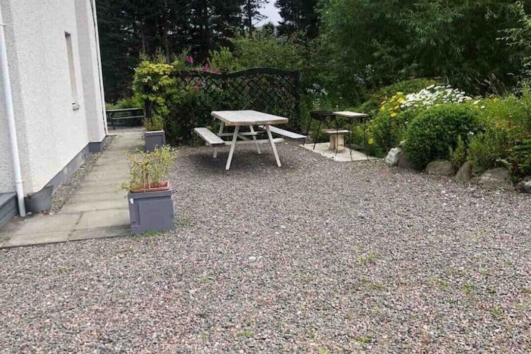 Photo of Outdoor in Farr