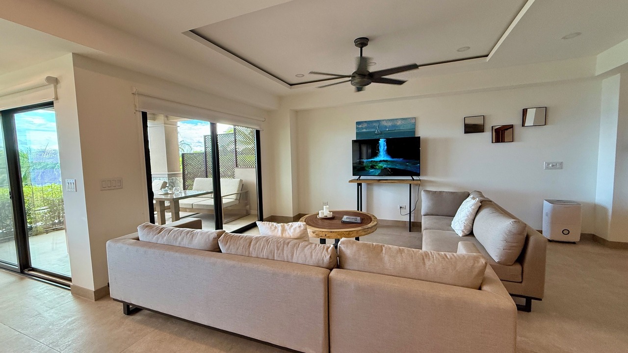 Photo of Livingroom in Pacuare Reserve