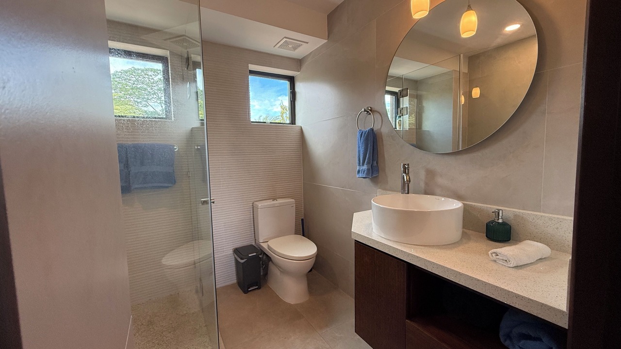 Photo of Bathroom in Pacuare Reserve