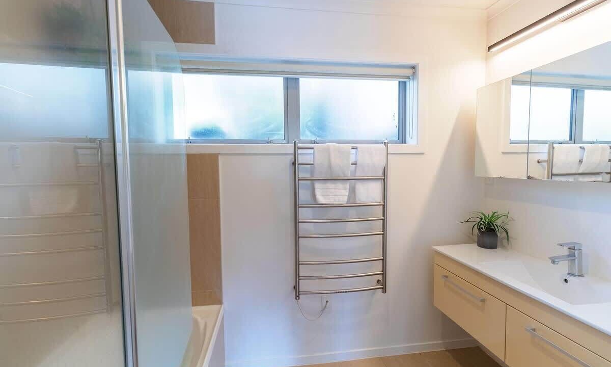 Photo of Bathroom in Kawaha Point