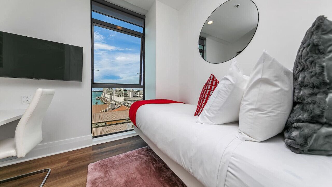 Photo of Bedroom in Auckland Central Business District