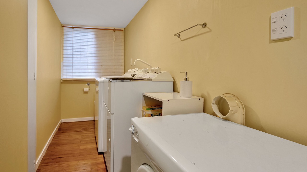 Photo of Bathroom in Diamond Harbour