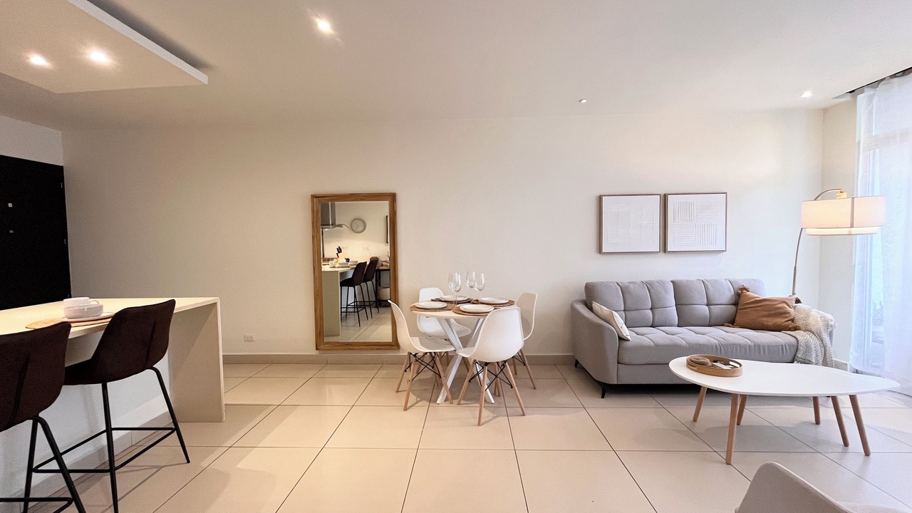 Photo of Livingroom in Santa Ana