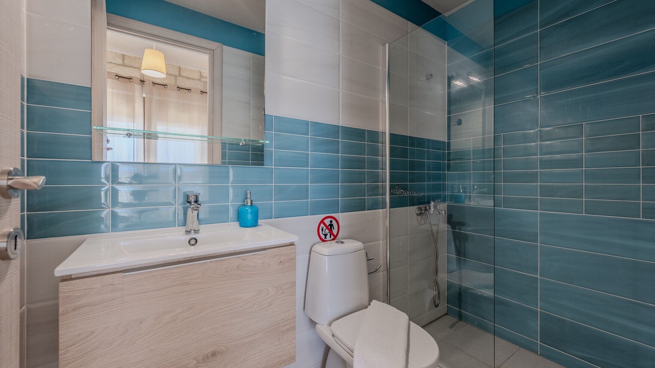 Photo of Bathroom in Kastri