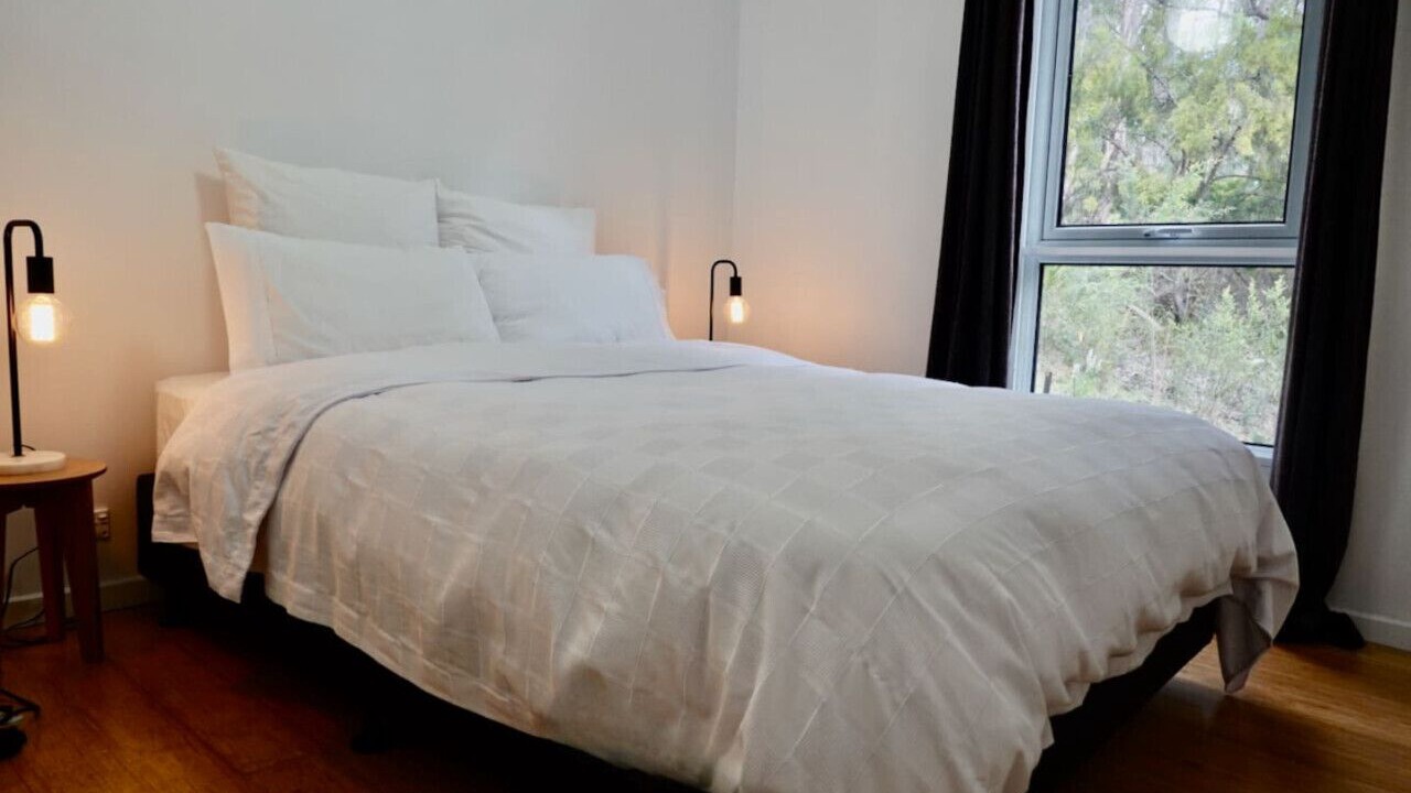 Photo of Bedroom in Eaglehawk Neck