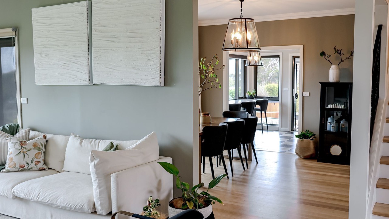 Photo of Livingroom in Clarence Point