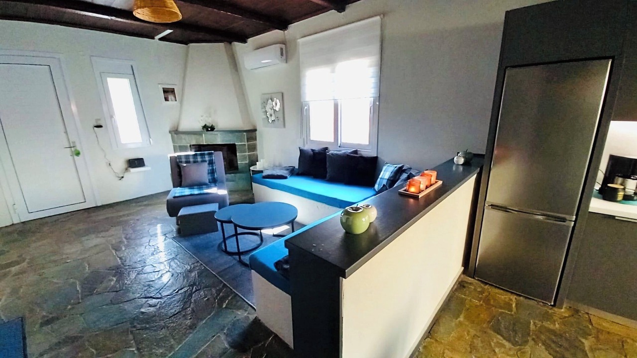 Photo of Livingroom in Kokkini Chani